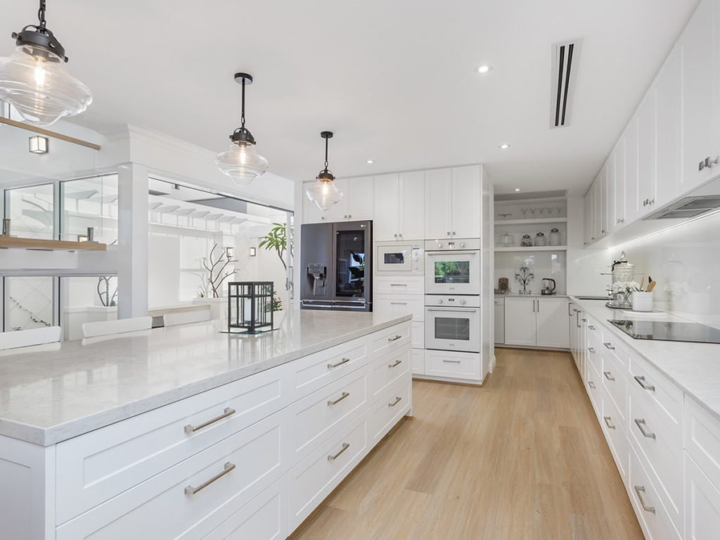 Custom Kitchen Cabinets Mississauga: Why Homeowners Are Choosing Personalized Storage Solutions in 2026